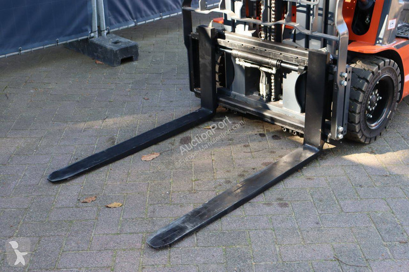 Empilhador elevador  CPD16