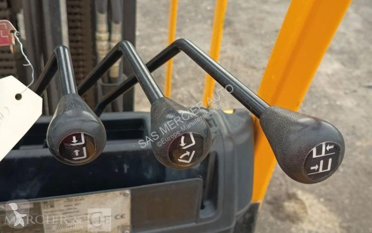 Empilhador elevador Hyster chariot mat