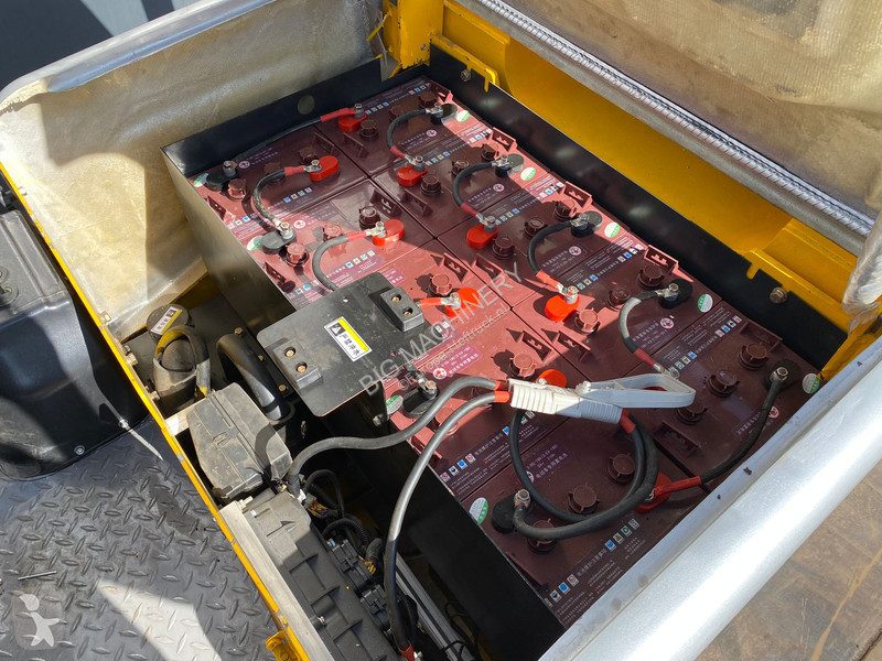 رافعة شوكية  CPD 20 Forklift - 2.000 kg loading...