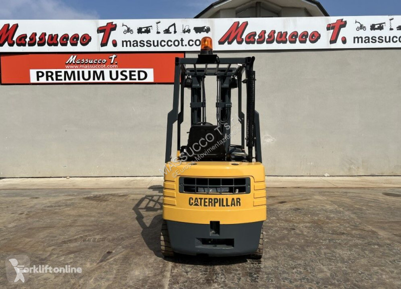 Heftruck Caterpillar DP15