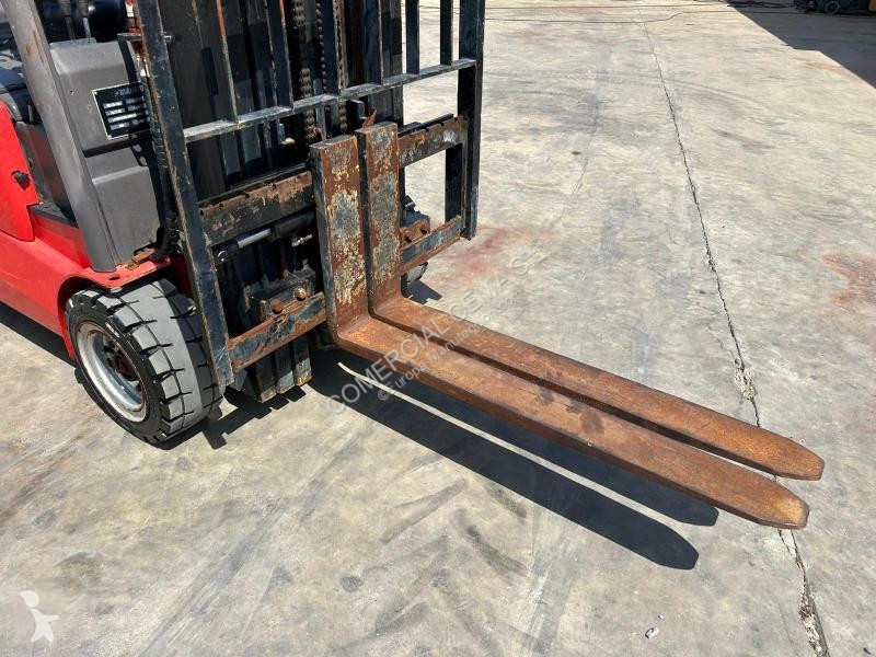 Carretilla elevadora Manitou  ME320