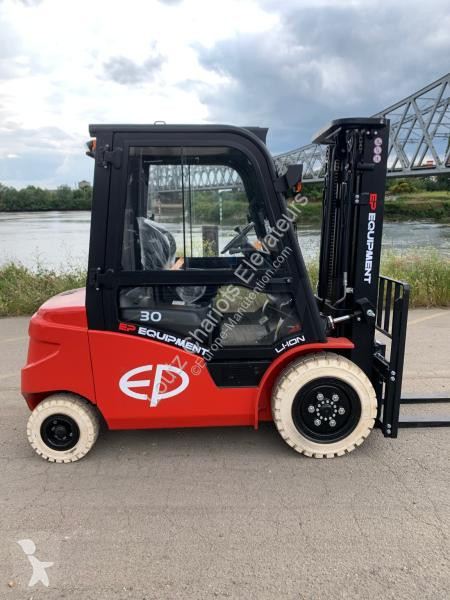 Chariot élévateur   EFL303