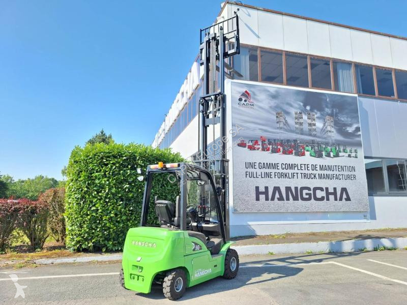 Teleskopický manipulátor Hangcha  XC30i