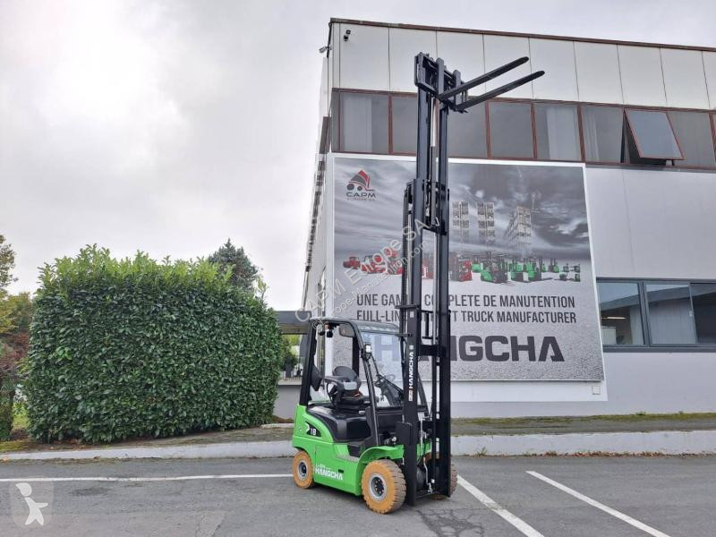 Teleskopický manipulátor Hangcha  XC18i