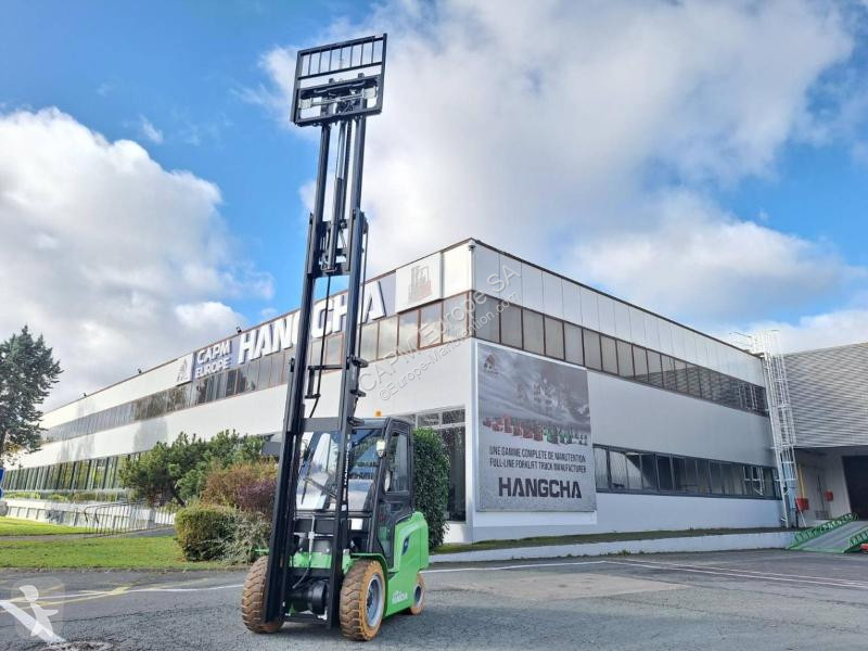 Teleskopický manipulátor Hangcha  AE30-I