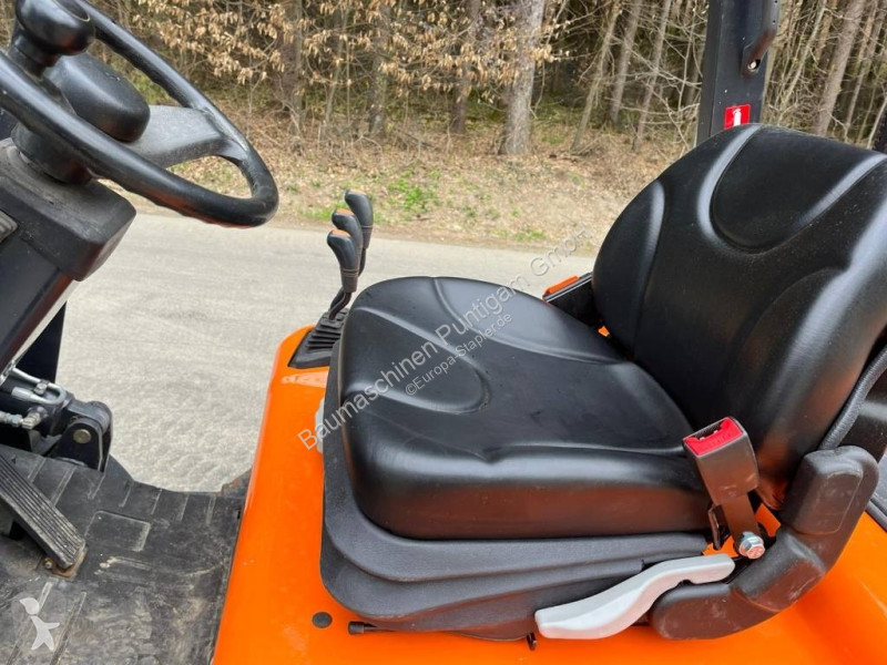 رافعة شوكية Doosan D 25 GP