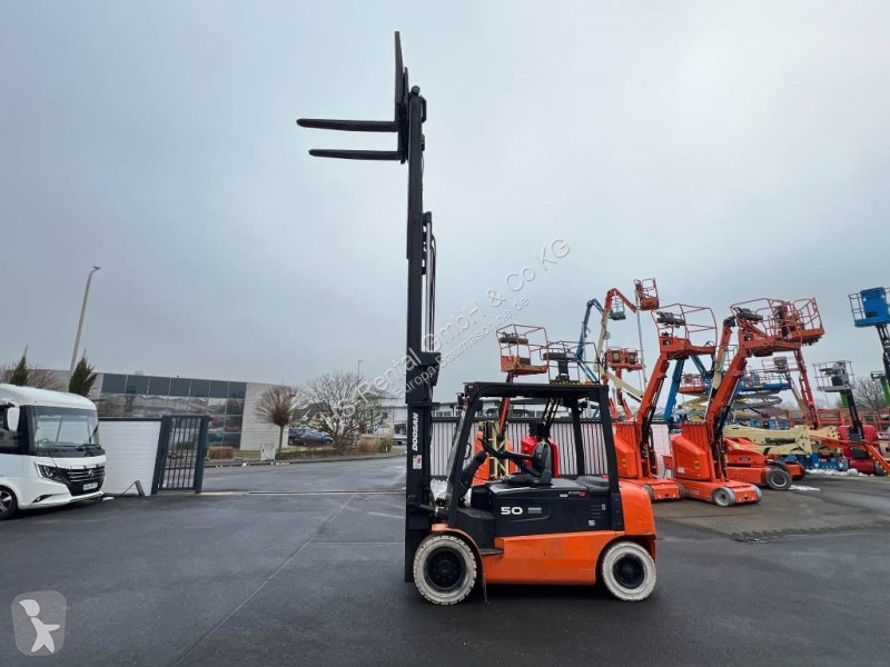Heftruck Doosan B50X5 5T 6m Triplex non-marking...