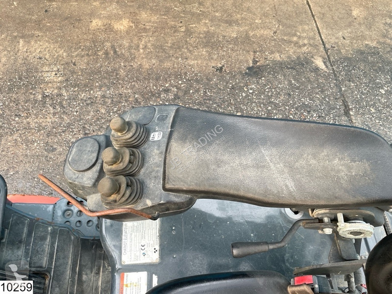 Teleskopický manipulátor Toyota 8FBEKT18...