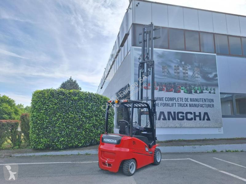 Teleskopický manipulátor Hangcha  A4W35
