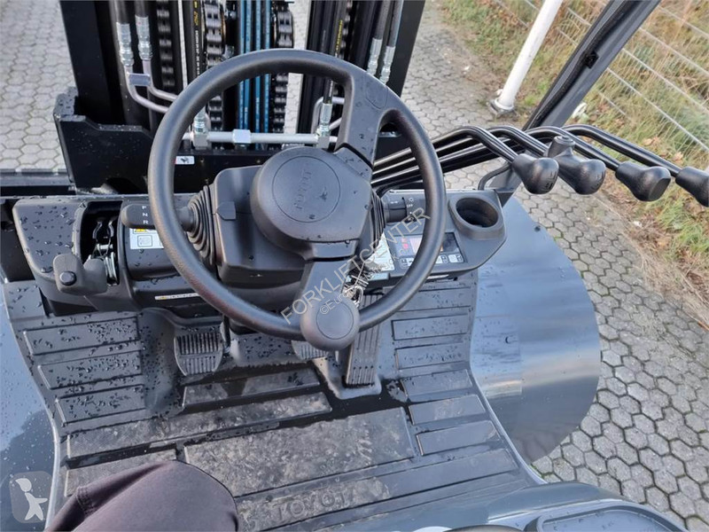 Carrello elevatore Toyota 8FD70F
