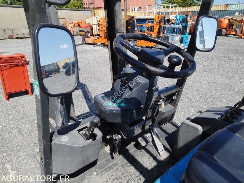 Кар Nissan QO2L25