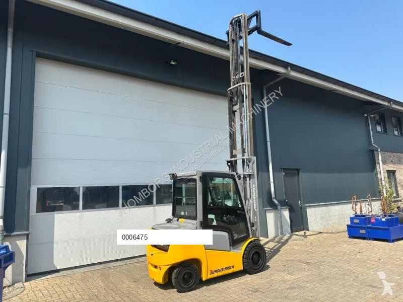 Stivuitor Jungheinrich Triplex Freelift...