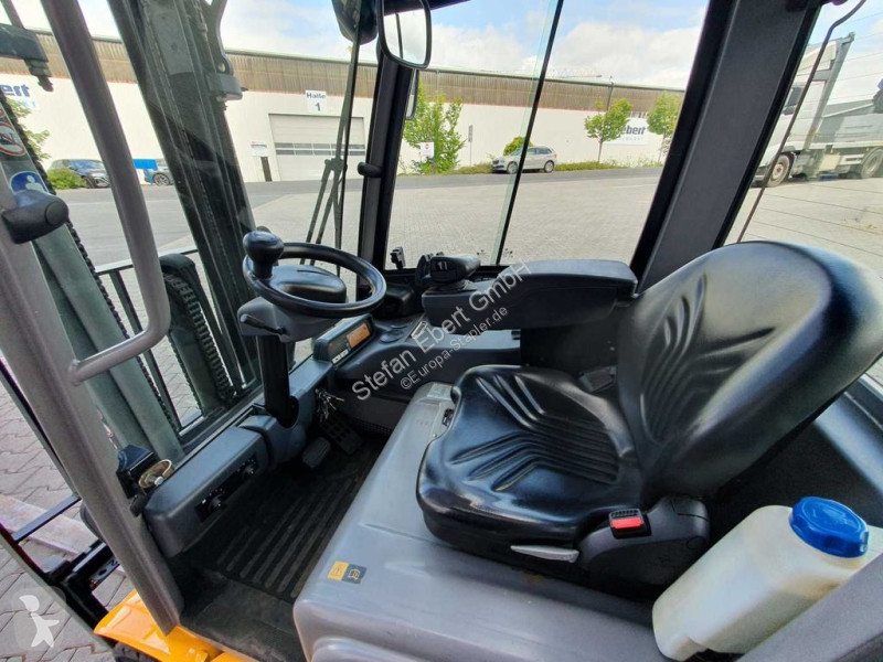 Stivuitor Jungheinrich EFG 215 / Triplex:...