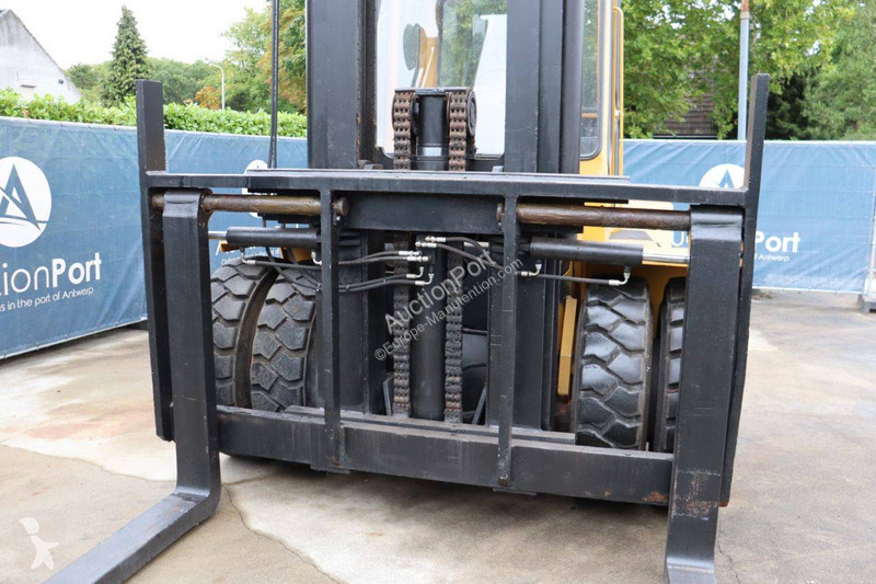 Heftruck Caterpillar V300C