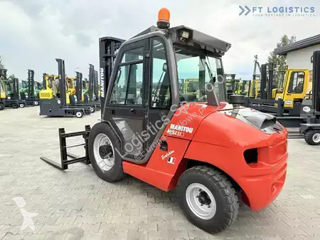 Автопогрузчик Manitou