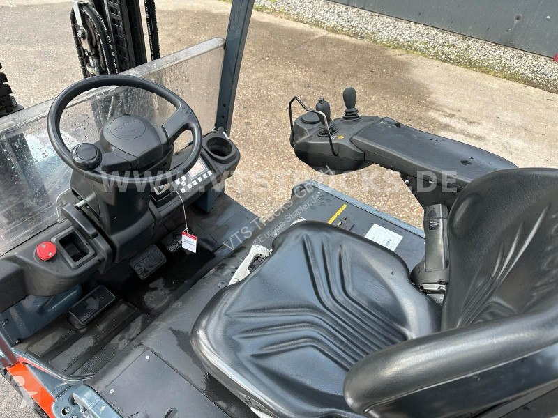 Teleskopický manipulátor Toyota 16 T 48V...