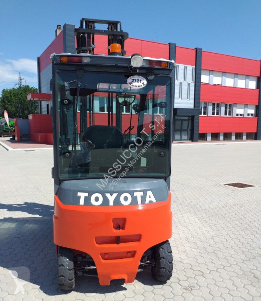Vysokozdvižný vozík Toyota