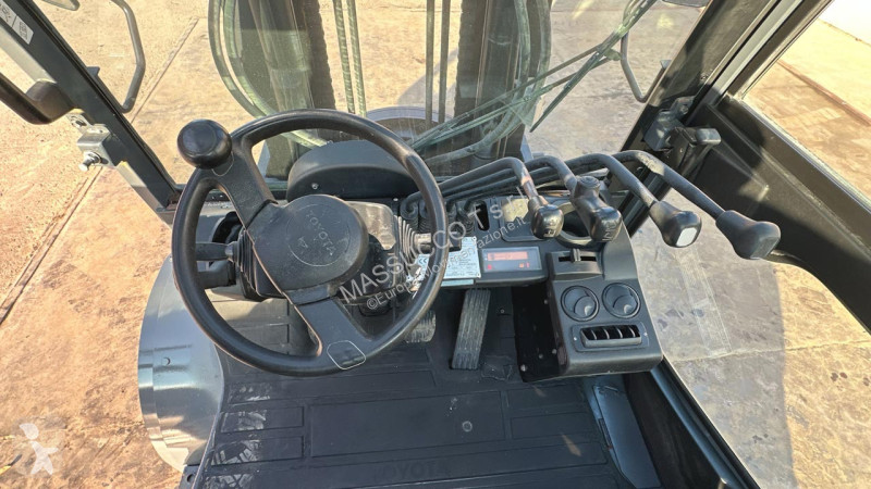رافعة شوكية Toyota