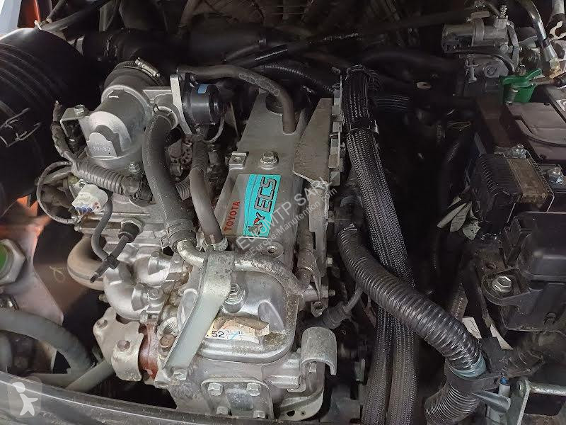 رافعة شوكية Toyota  06-8FG18F