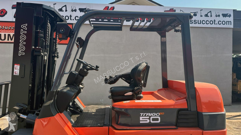 رافعة شوكية Toyota 50