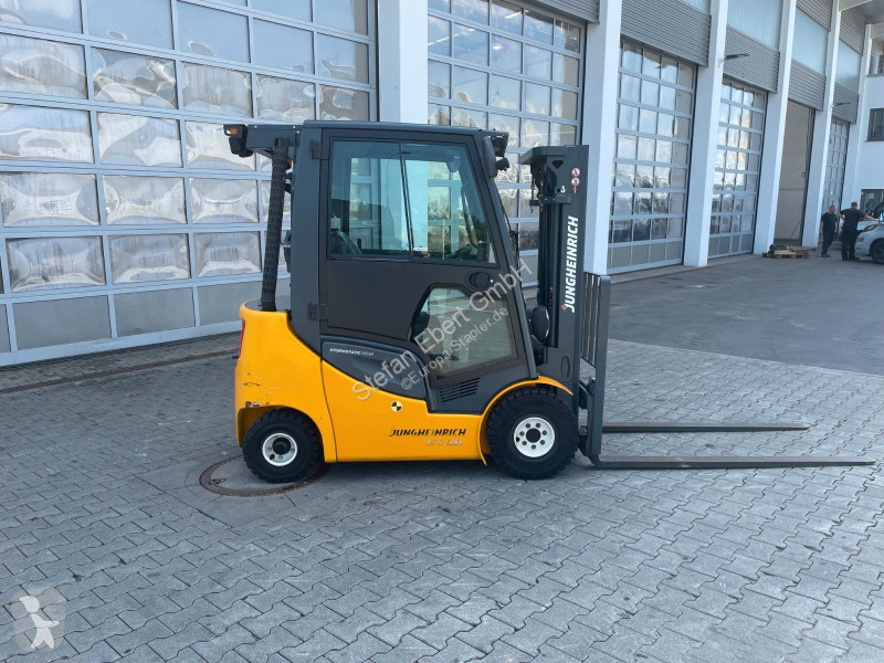 Кар Jungheinrich 316s / Triplex: 4.4m / 2.008h...