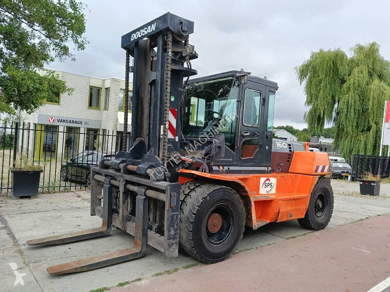 رافعة شوكية Doosan D 160 S-5 16 ton heftruck...