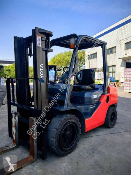 رافعة شوكية Toyota +86 18817734137