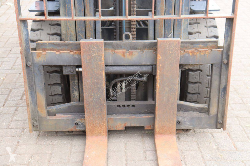 Teleskopický manipulátor Doosan D30S-5