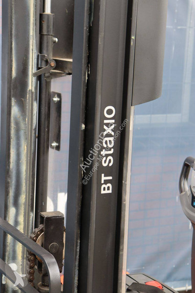 Teleskopický manipulátor BT SWE140L