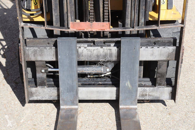 Carretilla elevadora Caterpillar F50DSA