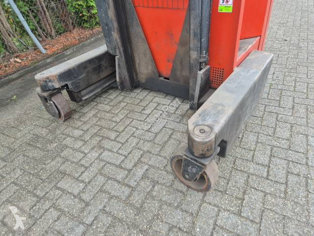 Teleskopický manipulátor BT FRT 2000 SE-5