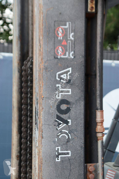 Автопогрузчик Toyota 30