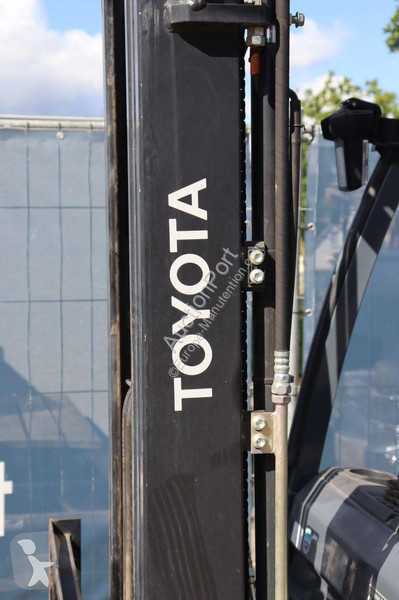 Carretilla elevadora Toyota 02-8FD15
