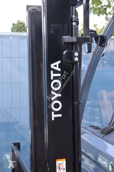 Carretilla elevadora Toyota 42-8FDL15