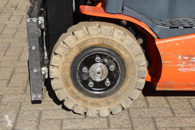 Carretilla elevadora Toyota 8FBEK16T
