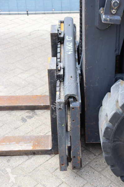 Chariot élévateur Komatsu FG401-7