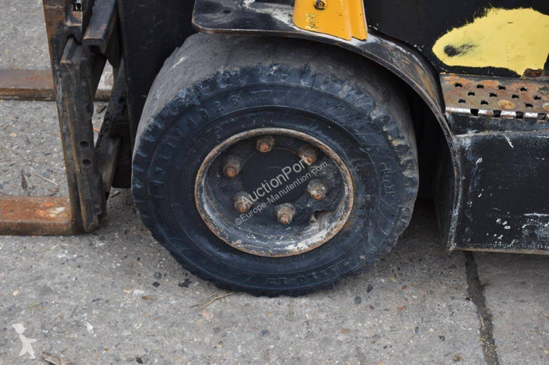 Teleskopický manipulátor Hyster -717