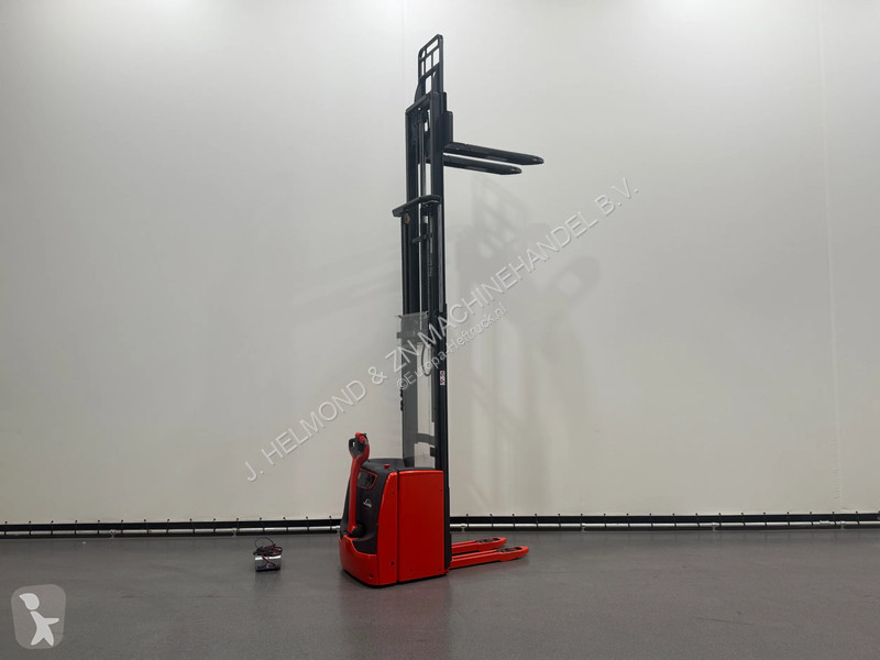 Teleskopický manipulátor Linde L14