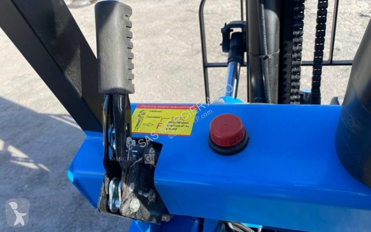 Empilhador elevador  chariot elevateur frontal...