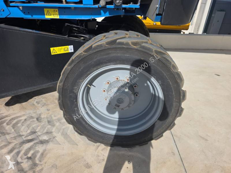 منصة تلسكوبية Genie ZX-135/70