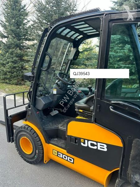 Teleskopický manipulátor JCB Teletruk