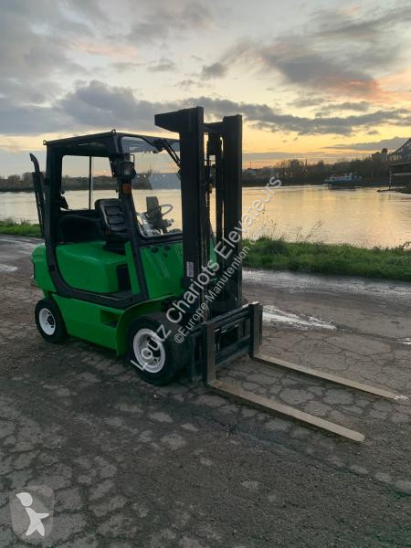Stivuitor Clark  SF25L