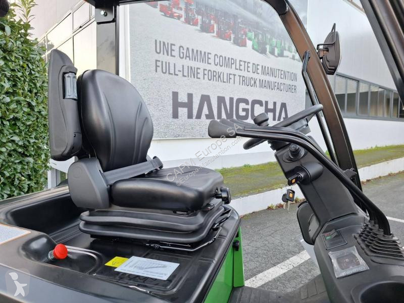 Teleskopický manipulátor Hangcha  AE20Ci