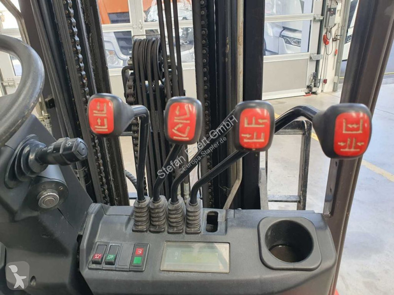 Heftruck Manitou MI 25 G / Triplex: 4.70m / nur...