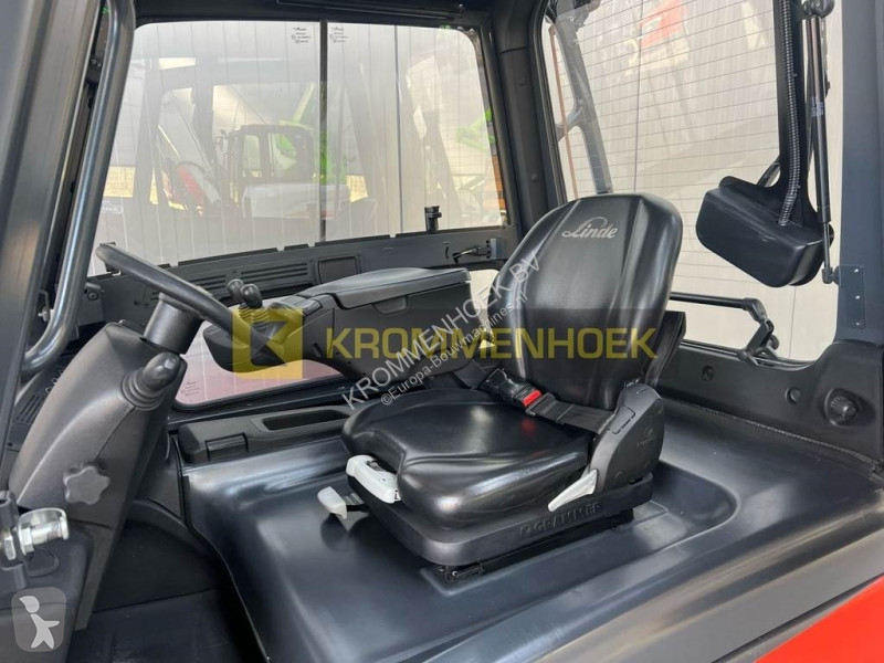 Teleskopický manipulátor Linde E 35 HL-01