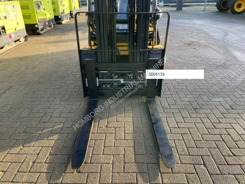 Carrello elevatore Hyundai 30L-7A 3 ton Triplex...