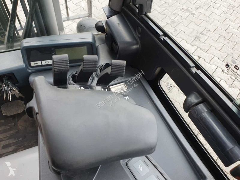 Stivuitor Jungheinrich EFG 215 / Triplex:...