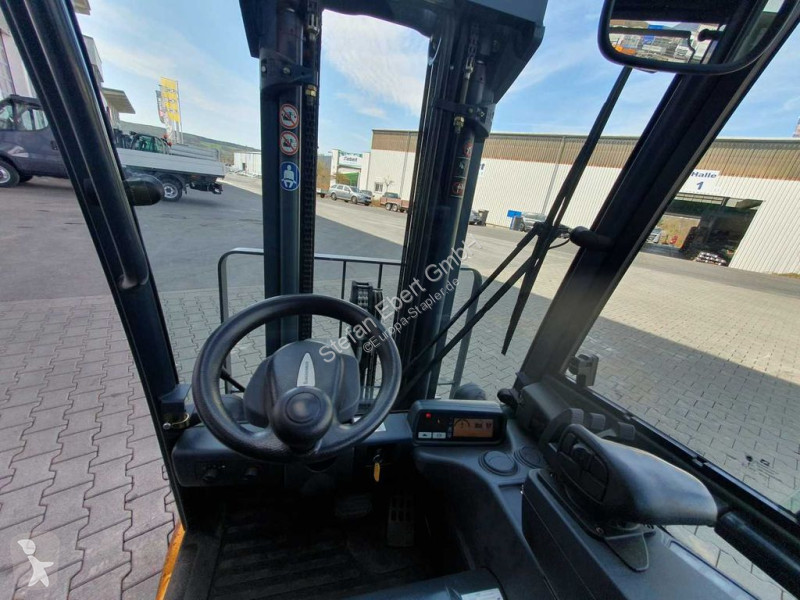 Stivuitor Jungheinrich EFG 215 / Triplex:...