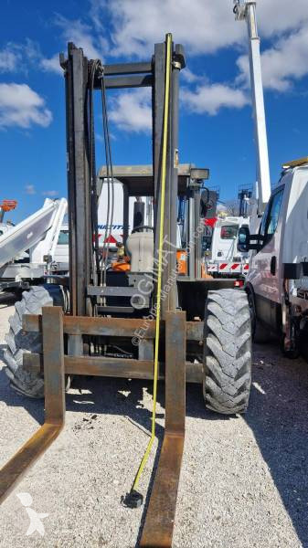 Stivuitor Ausa 2,5T tout terrain