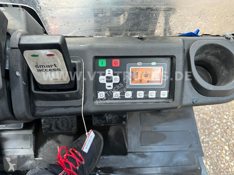 Teleskopický manipulátor Toyota 16 T 48V...